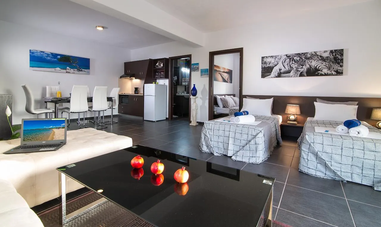 Caretta Village Toroni 0*,