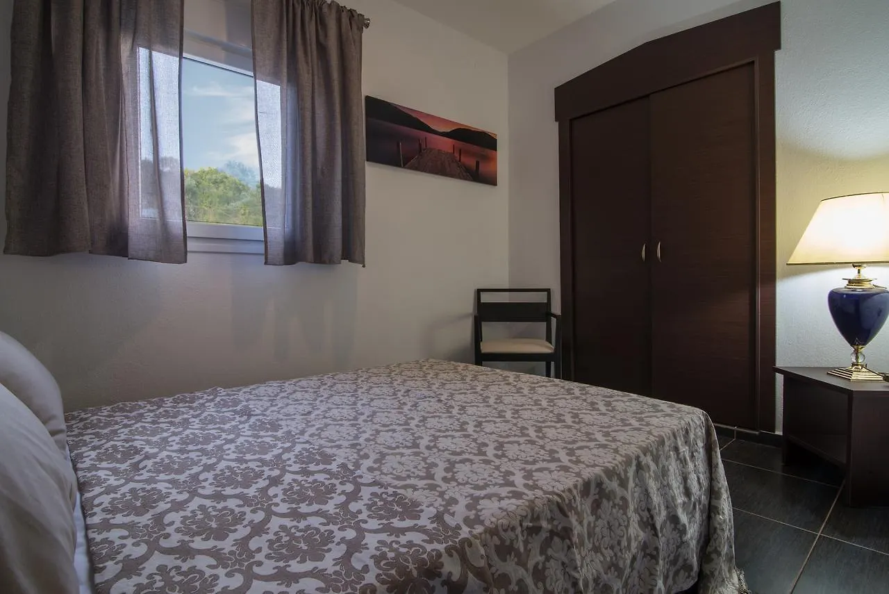 Caretta Village Toroni 0*,
