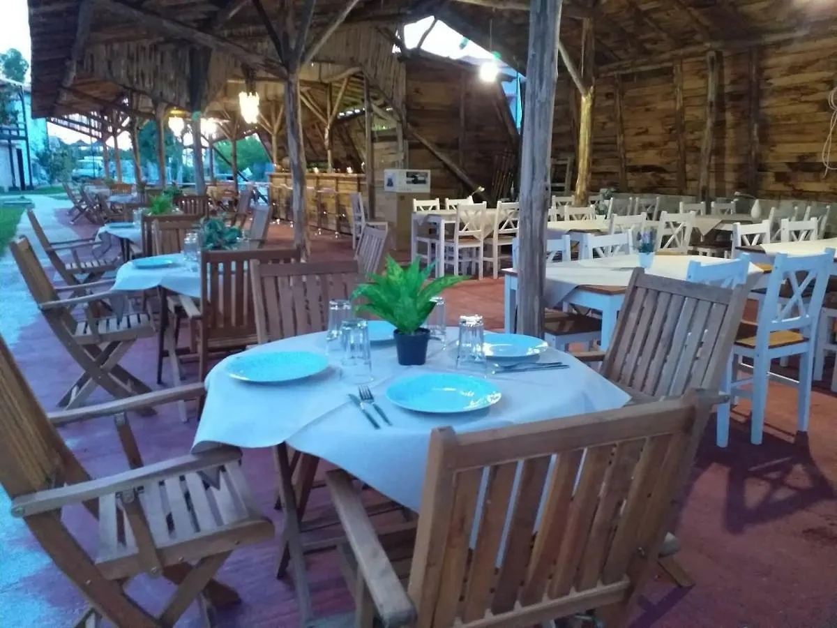 Caretta Village Toroni 0*,